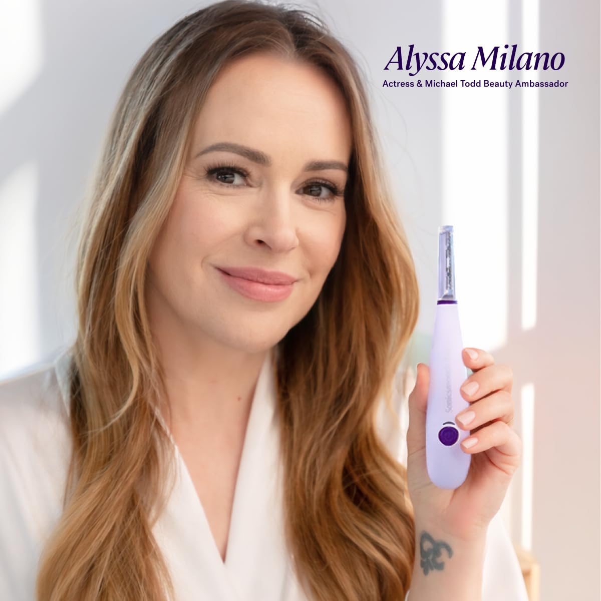 Michael Todd Beauty Sonicsmooth Dermaplane Razor for Women Face + Eyebrow trimmer Dermaplaning System - Peach Fuzz Remover - 8 Weeks of Dermaplaning Blades - Image 2