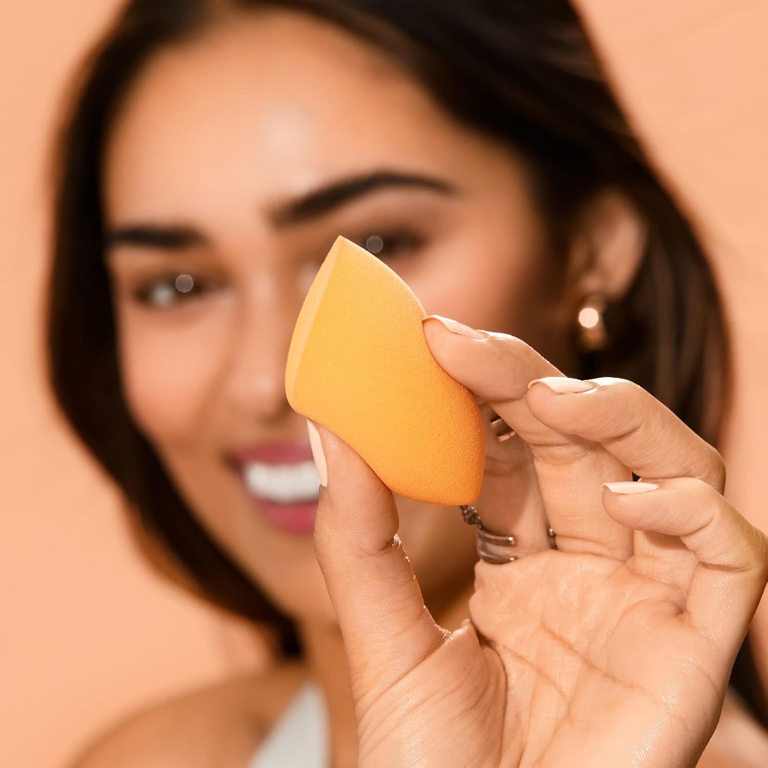 Real Techniques Miracle Complexion Beauty Sponge Makeup Blender, Set of 4 - Image 11