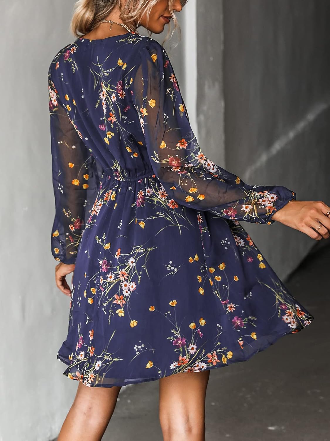 CUPSHE Women's Mini Dresses Casual Spring V Neck Chiffon Long Peasant Sleeves Flowy Spring Dress - Image 2