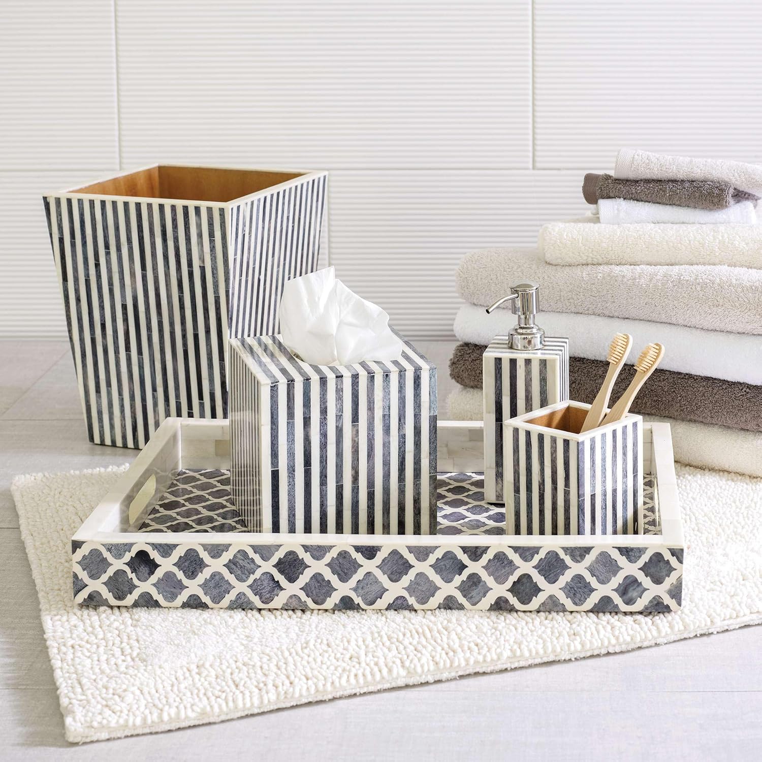 Pine Cone Hill Signature Dove Grey Towel, Washcloth, Grey Solid Pattern - Image 3