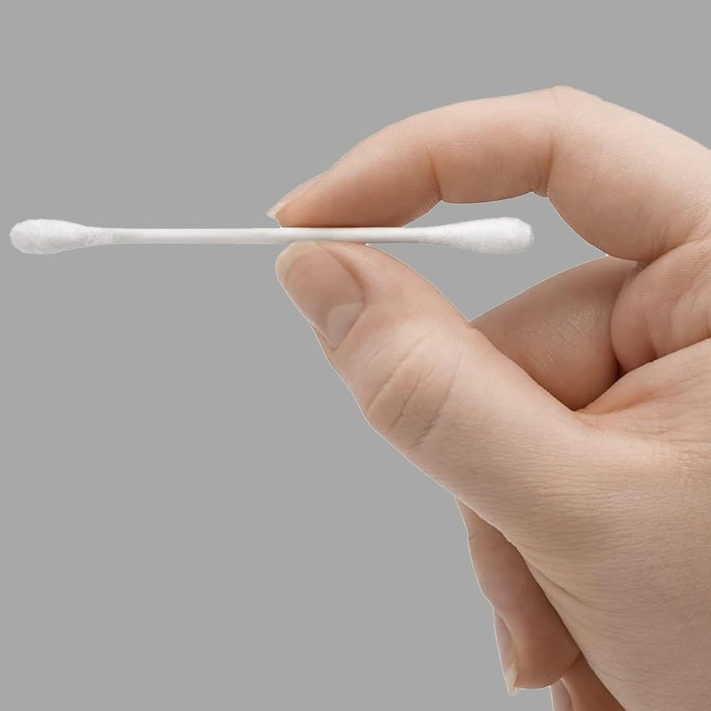 Amazon Basics Double-Tipped Cotton Swabs for Personal Hygiene and Baby Care, Cotton, Versatile, Baby Safe, 500 Count - Image 4